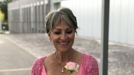 Distribution de roses à l'HFR